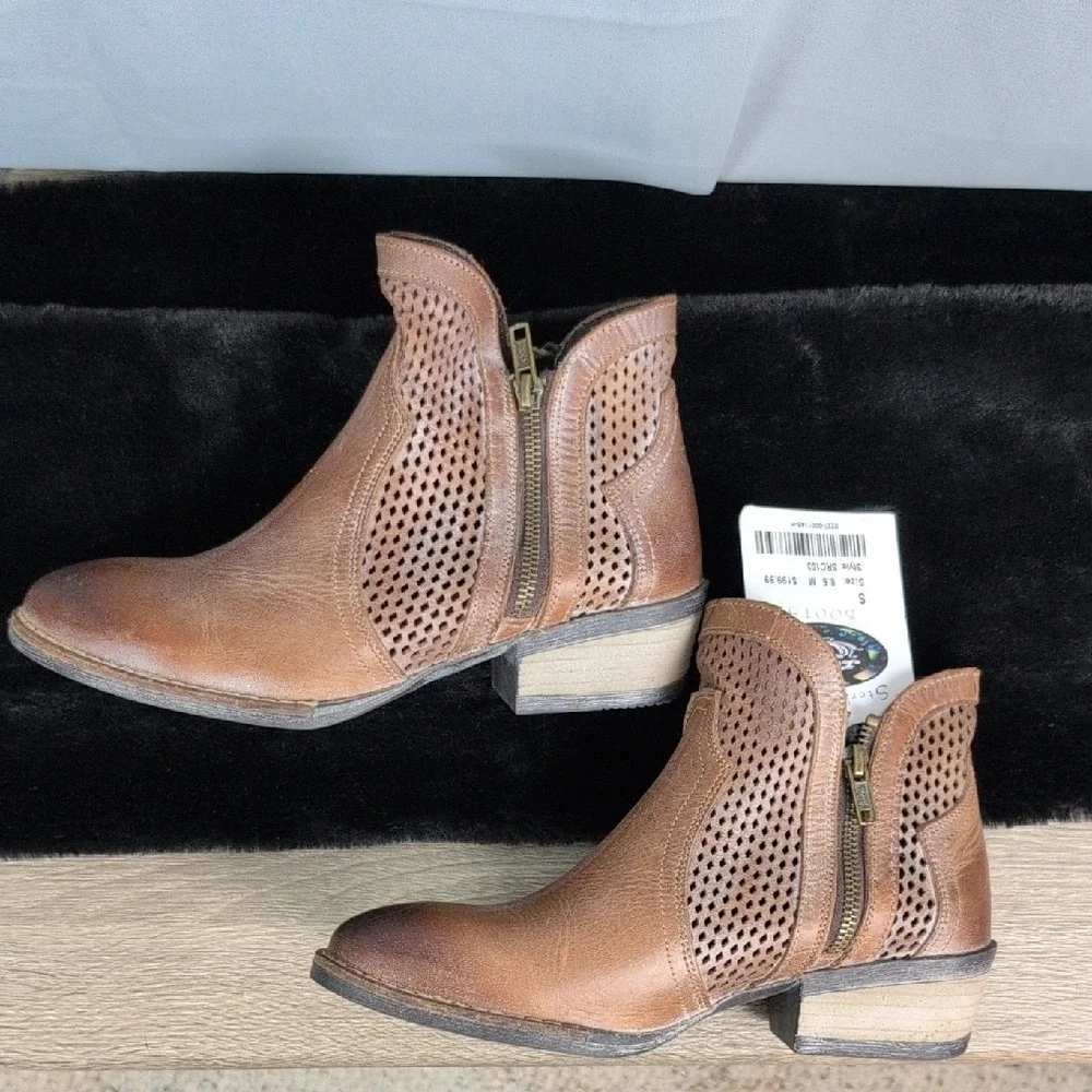 Sterling River Ankle Boots Women 8.5 Brown‎ Perforated Leather New